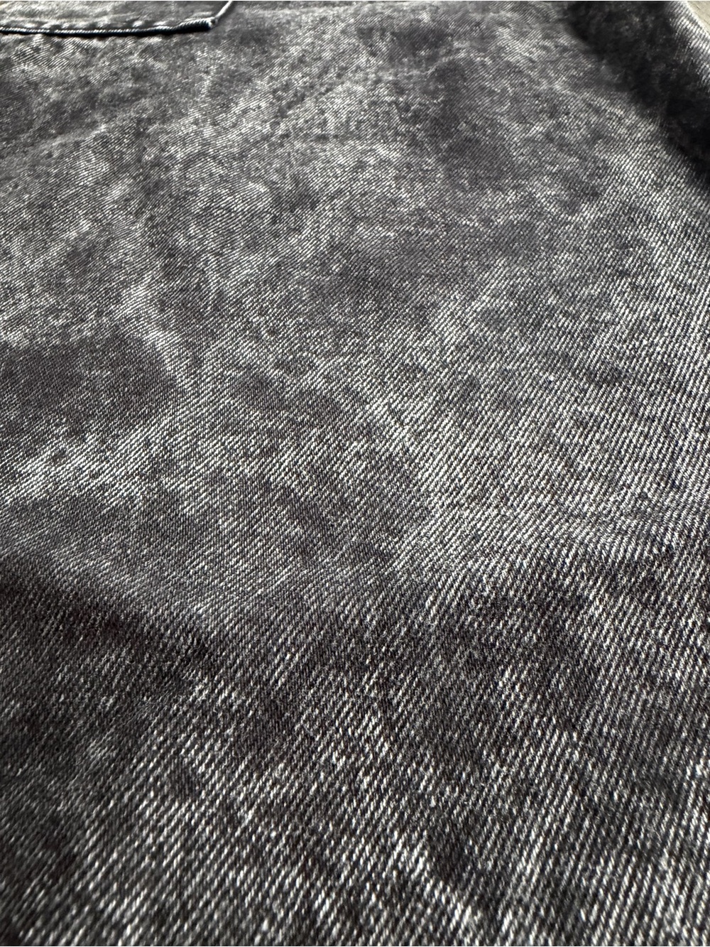 MNML Black Acid-Wash Relaxed Cargo Jeans - Picture 2 of 3